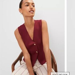 Ann Taylor Morrocan Red Buttoned Blouse